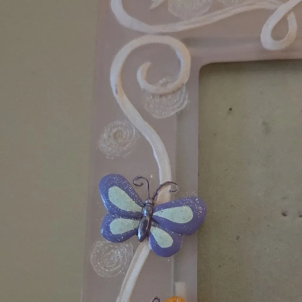 Butterfly Accented Pink Photo Frame